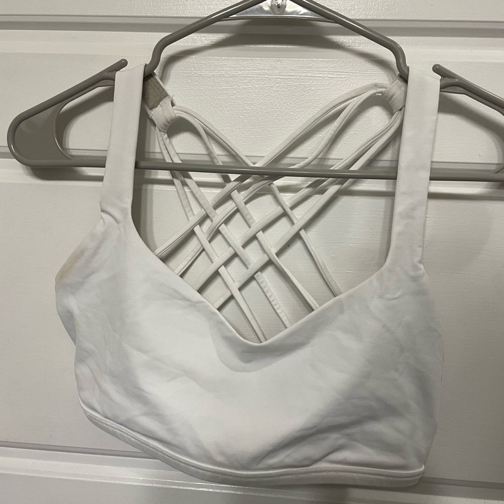 Lululemon Free to Be *Wild Sport Bra